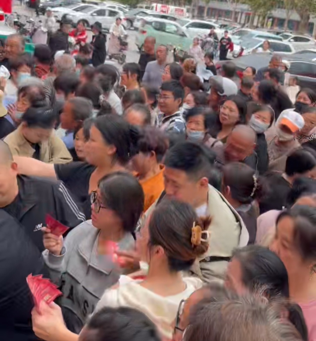 【探客云推】商家案例-服装城